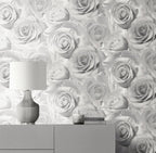 Papier peint fleurs type rose Blanc/Gris argenté