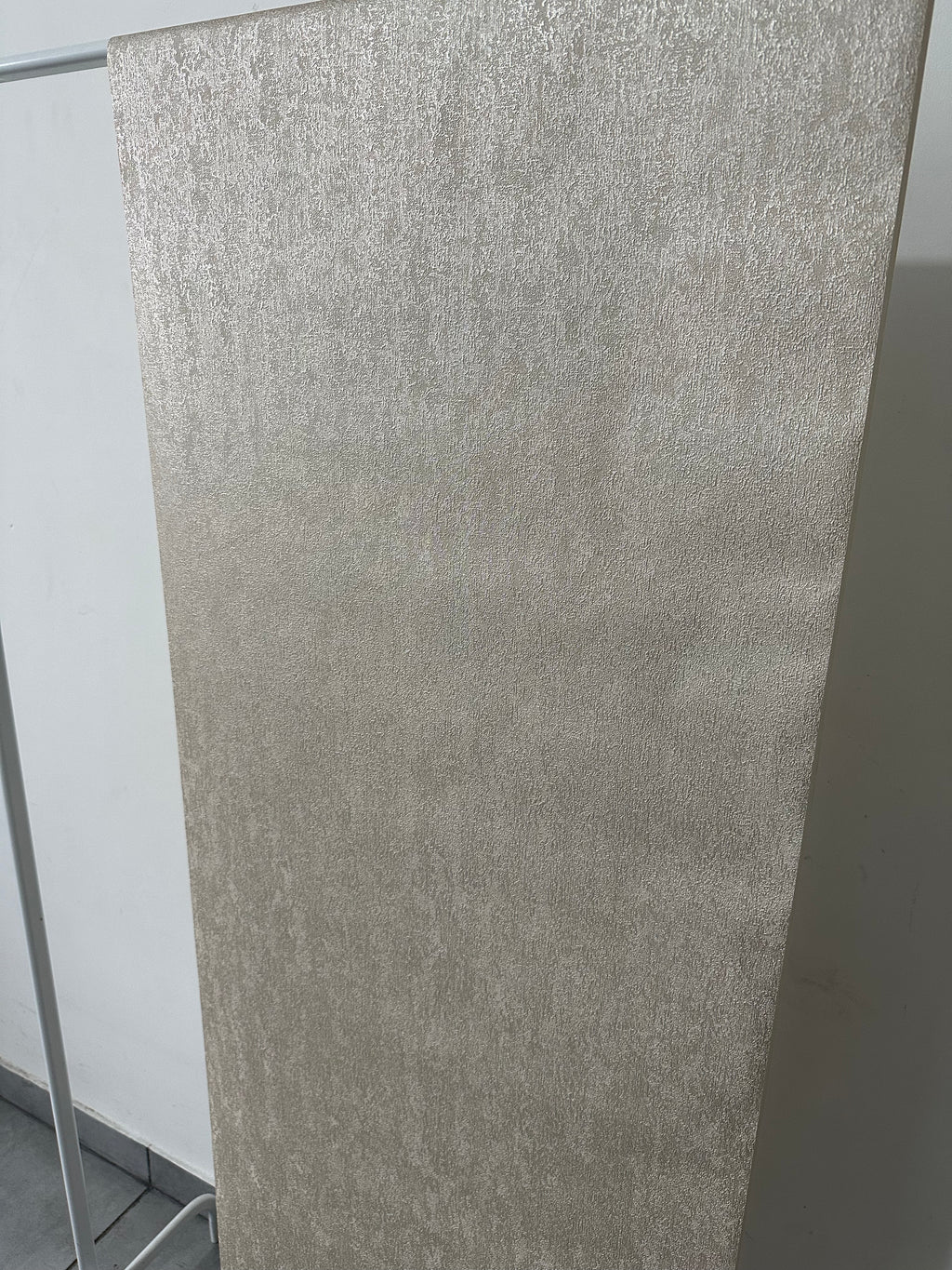 Papier peint uni grège 0,53x10m