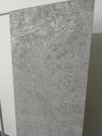 Papier peint taloché gris 0,53x10m