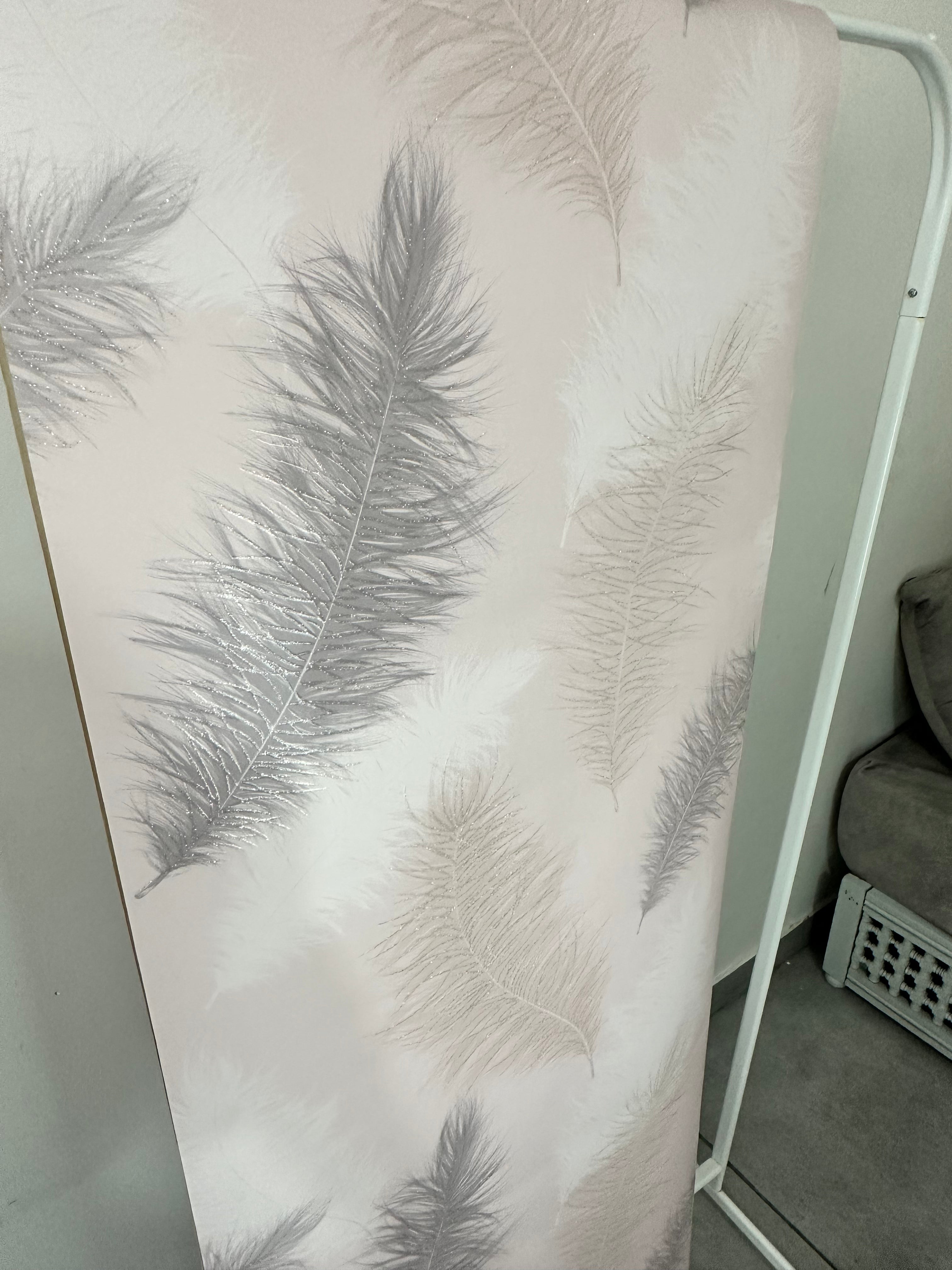Papier peint plume rose 0,53x10m