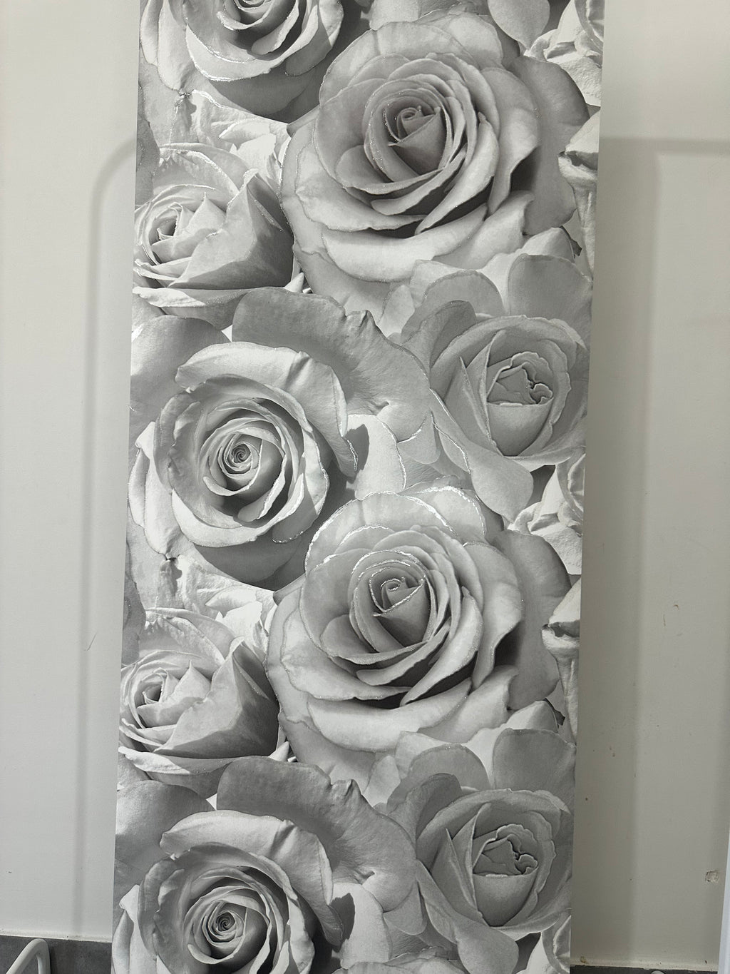 Papier peint fleurs noir/blanc O,53x10m