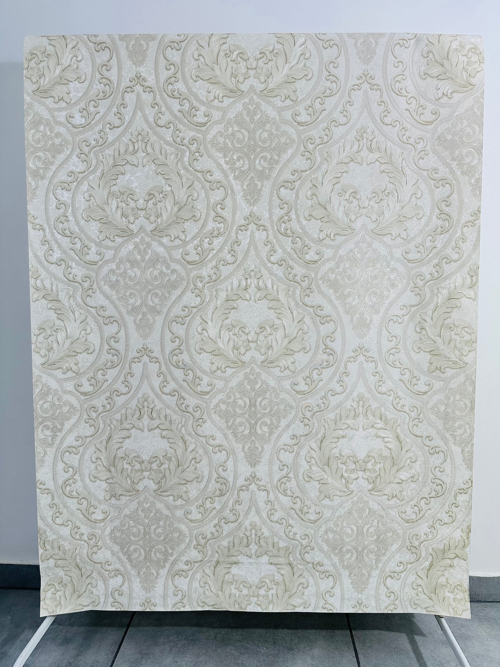 Papier peint baroque crème 1,06x10m