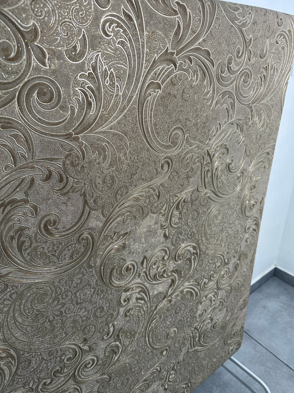 Papier peint classique or 1,06x10m