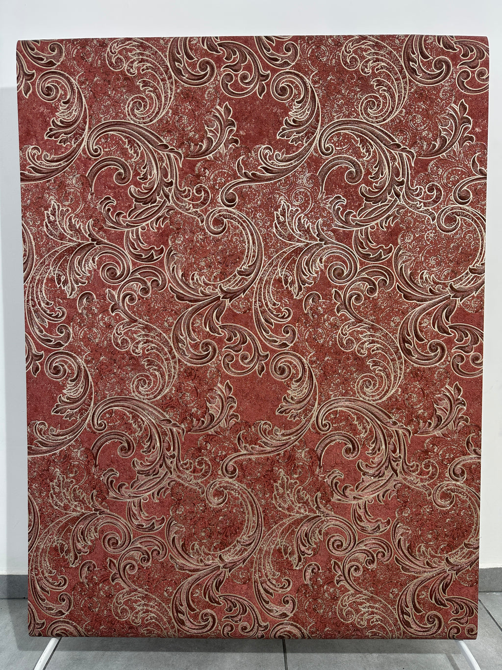 Papier peint classique rouge/or 1,06x10m