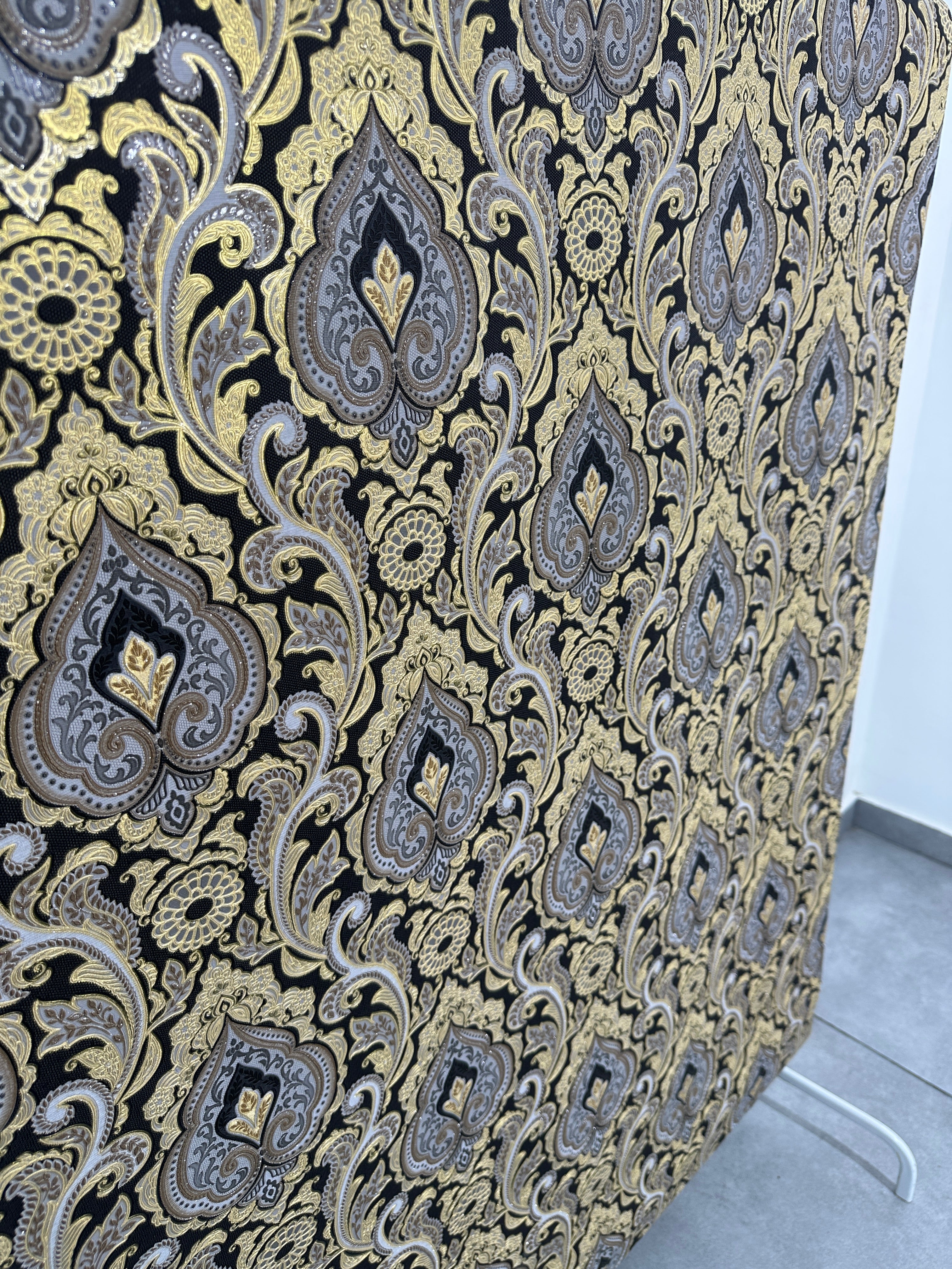 Papier peint baroque noir/or 1,06x10m
