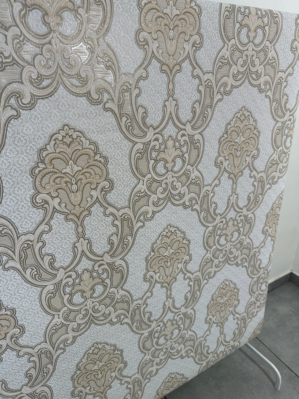 Papier peint baroque doré 1,06x10m